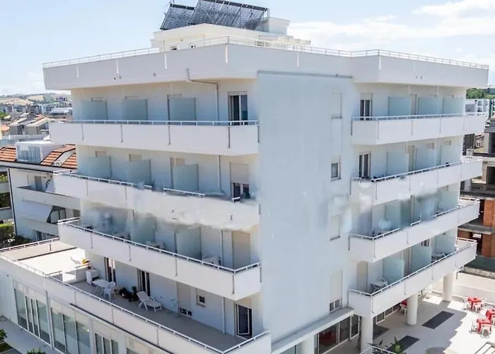Nuovo HOTEL SETTIBI 20m dalla spiaggia Giulianova